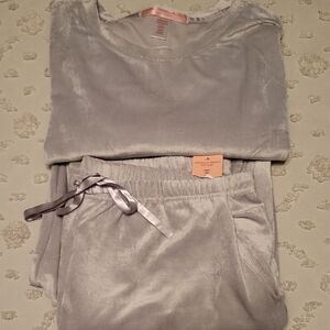 Christian Siriano Light Gray Velour Pajama Set